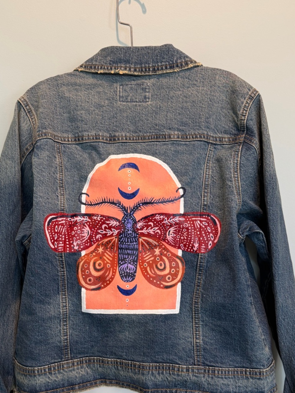Hand painted Moth Universal Thread Denim Trucker Jean jacket size Small NWT